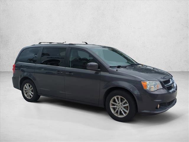 Used 2018 Dodge Grand Caravan SXT image 3