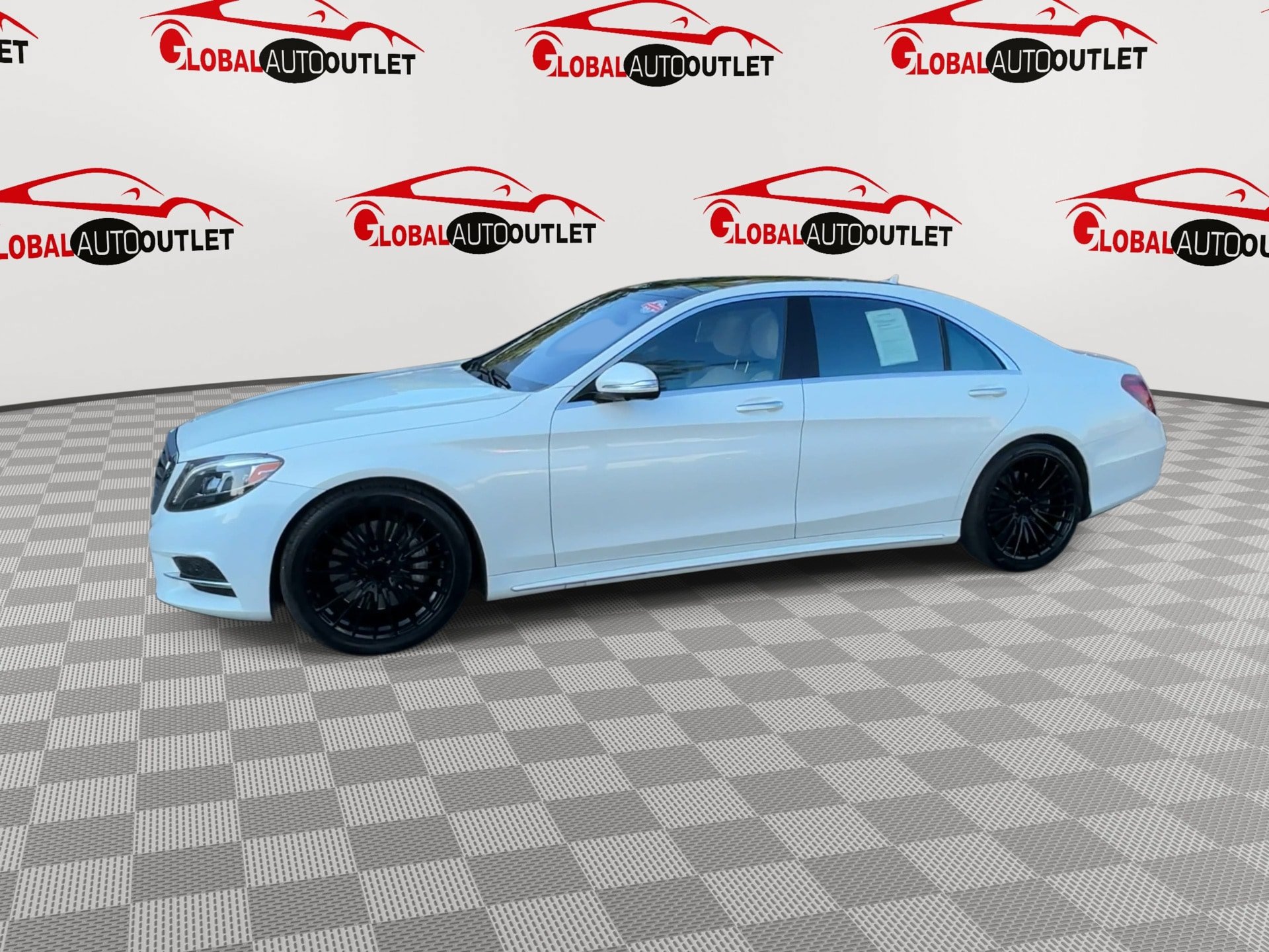 Used 2015 Mercedes-Benz S 550 Sedan image 5