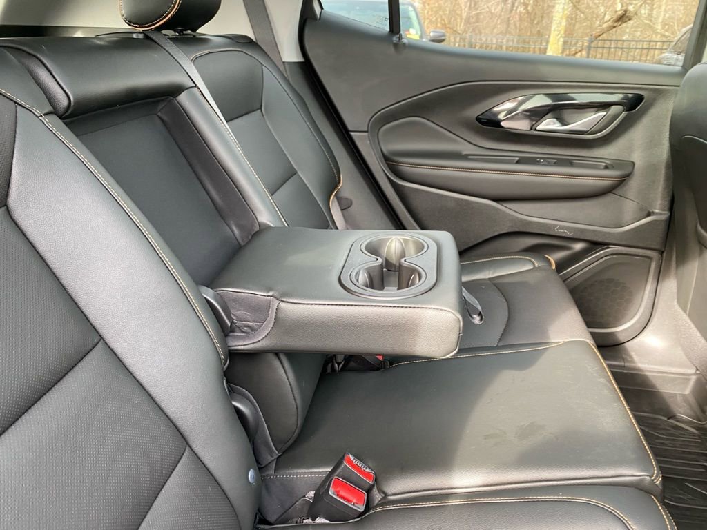 Used 2022 GMC Terrain AT4 w/ Infotainment Package II image 42