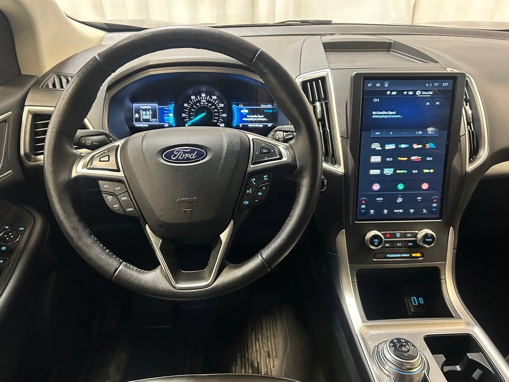 Used 2024 Ford Edge SEL w/ Convenience Package AWD/4WD image 4