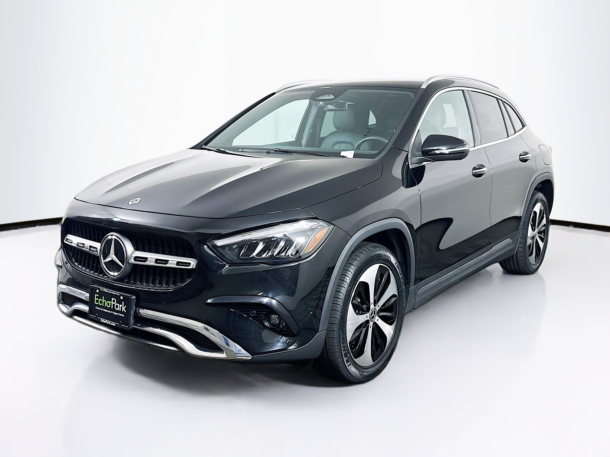 Used 2025 Mercedes-Benz GLA 250 4MATIC image 3