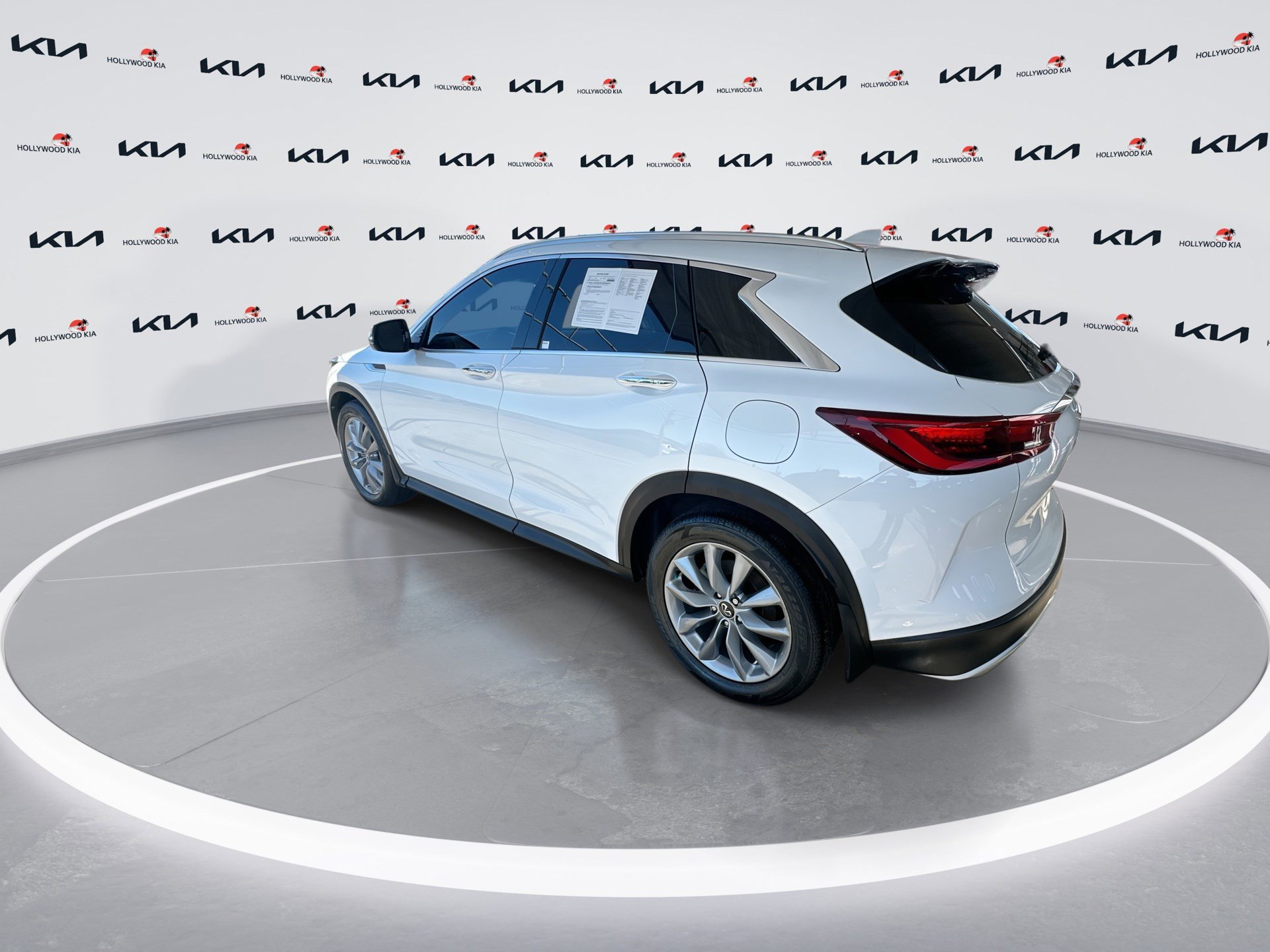 Used 2022 INFINITI QX50 Luxe image 6