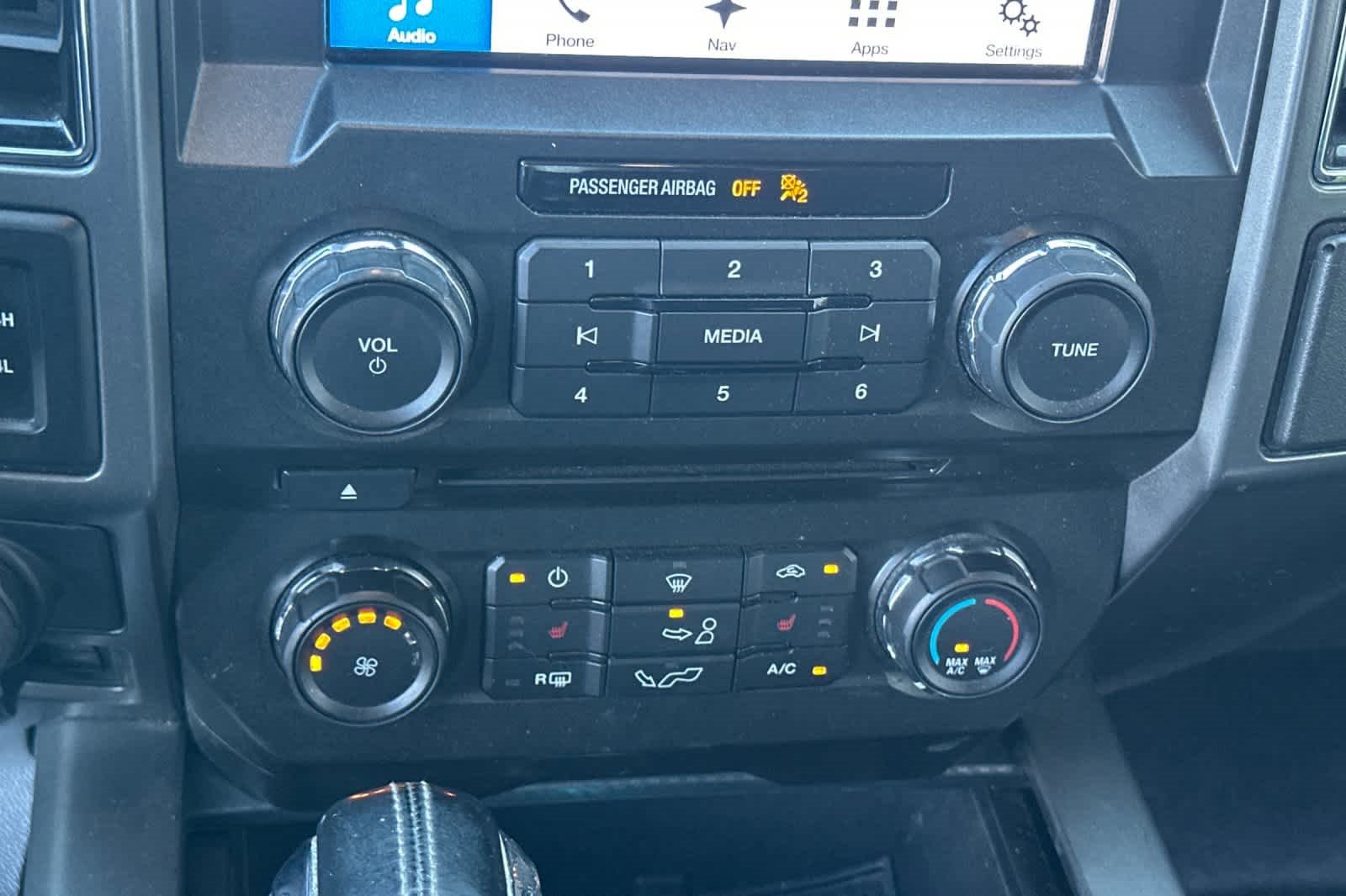 Used 2018 Ford F150 XLT w/ Equipment Group 302A Luxury image 19