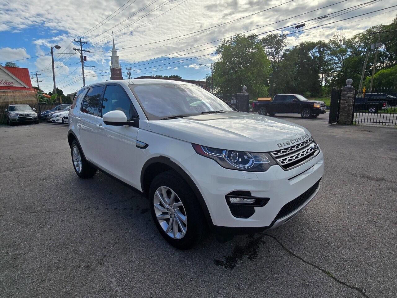 Used 2019 Land Rover Discovery Sport HSE image 10