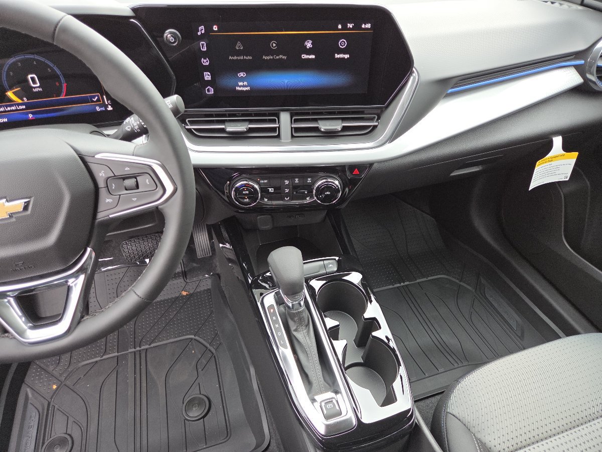 New 2026 Chevrolet Trax LT w/ LT Convenience Package FWD image 33
