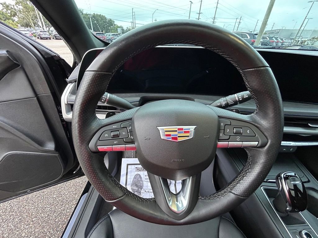 Used 2025 Cadillac XT4 Sport w/ Cold Weather Package image 19