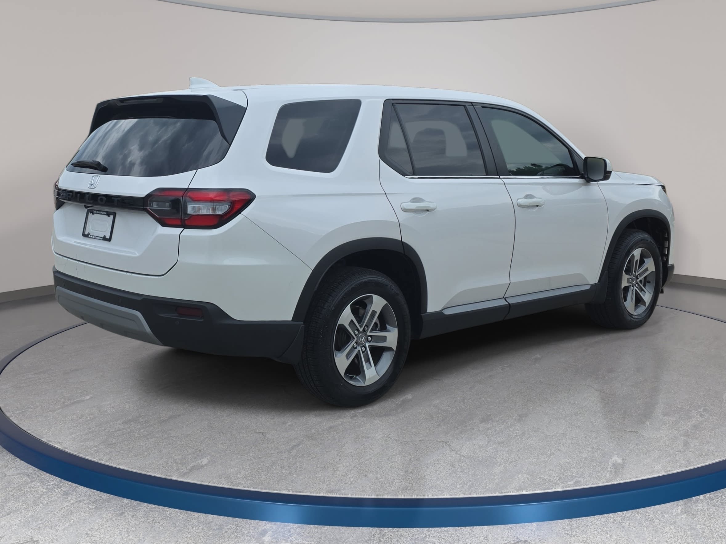 Certified 2024 Honda Pilot EX-L image 6