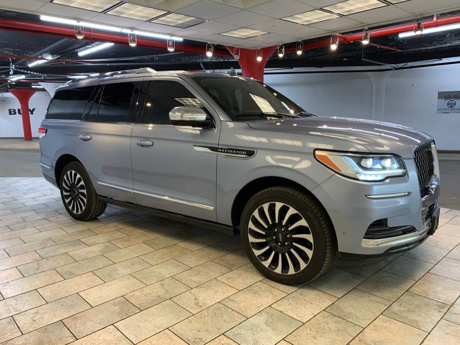 Used 2023 Lincoln Navigator Black Label AWD/4WD image 9