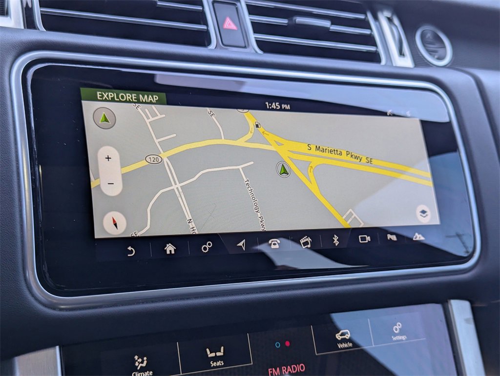 Used 2020 Land Rover Range Rover HSE image 17