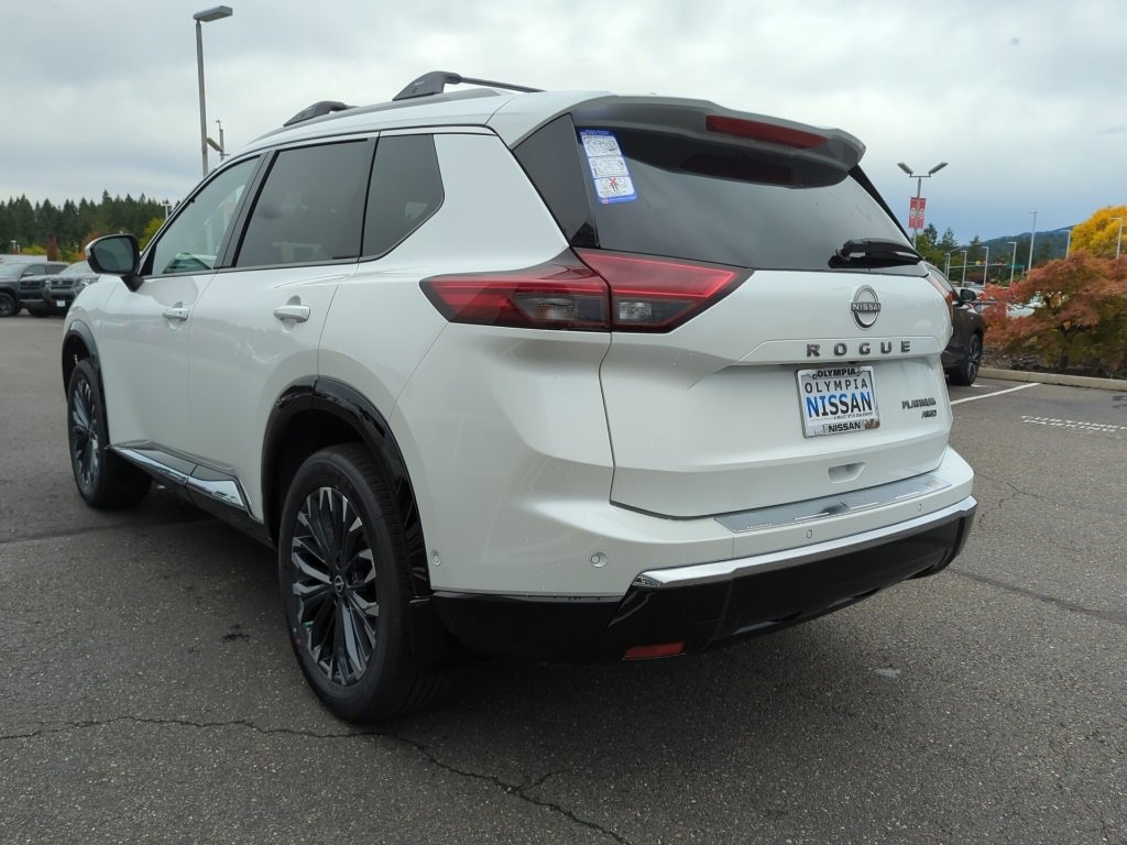 New 2026 Nissan Rogue Platinum image 3