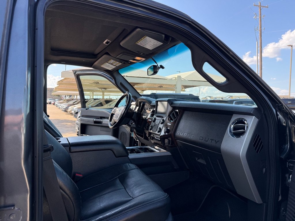 Used 2016 Ford F350 Lariat w/ Lariat Ultimate Package AWD/4WD image 17
