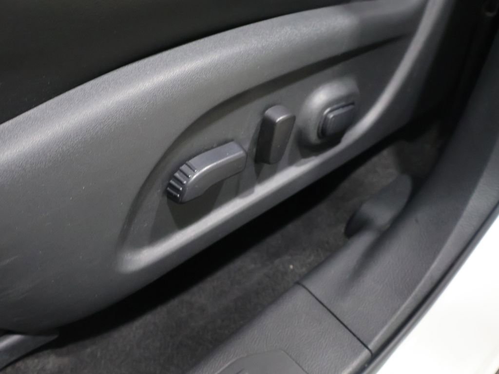 Used 2023 Nissan Murano SV AWD/4WD image 10