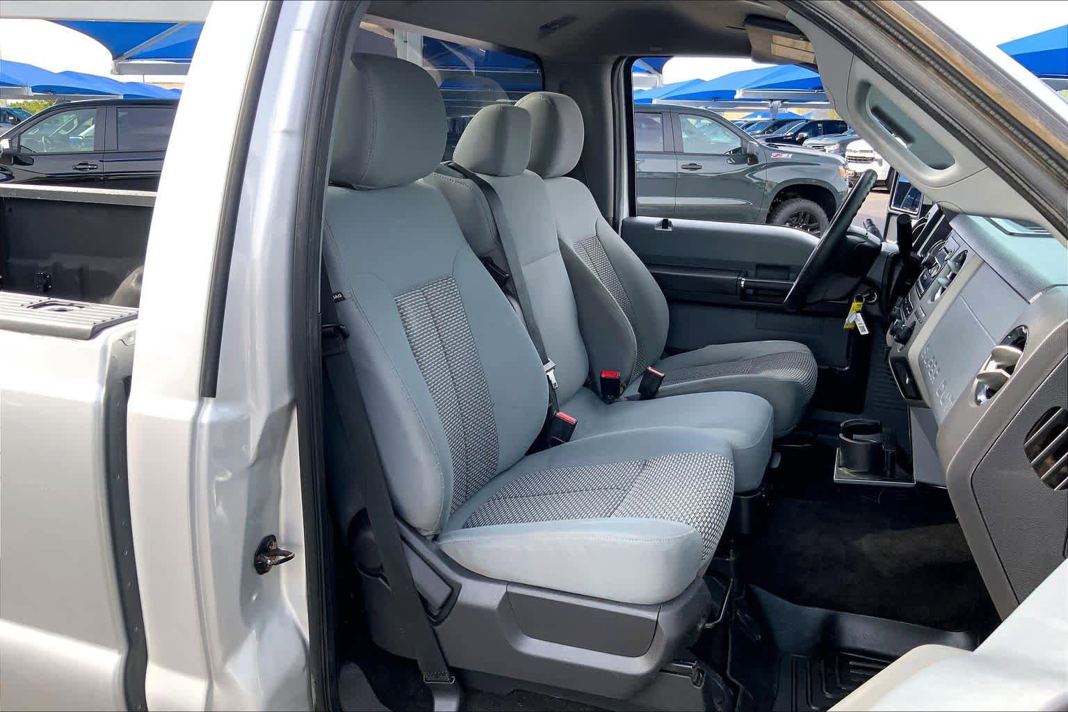 Used 2016 Ford F250 XLT w/ Camper Package image 9