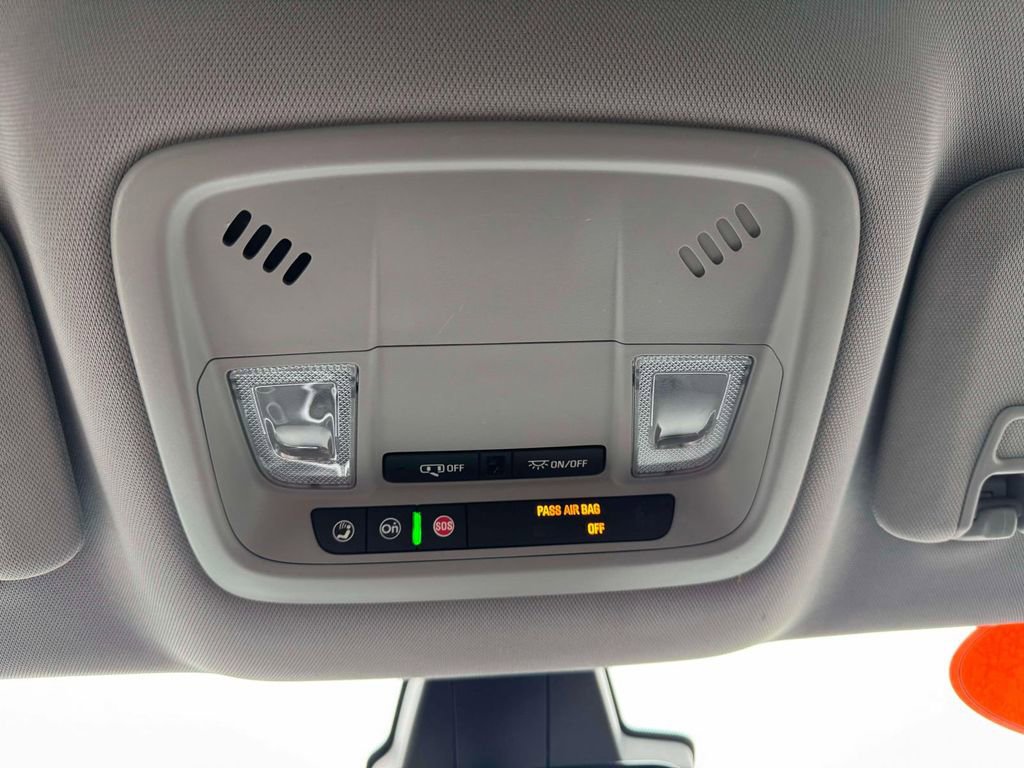 Used 2018 Chevrolet Volt LT FWD image 33