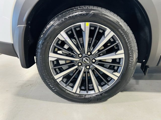 New 2026 Nissan Pathfinder Platinum image 13