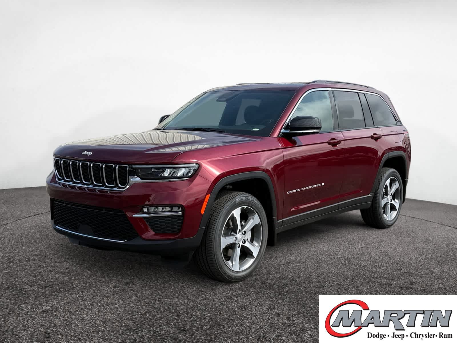 New 2025 Jeep Grand Cherokee Limited w/ MOPAR Finishing Package