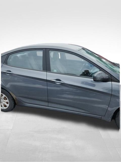 Used 2012 Hyundai Accent GLS image 4