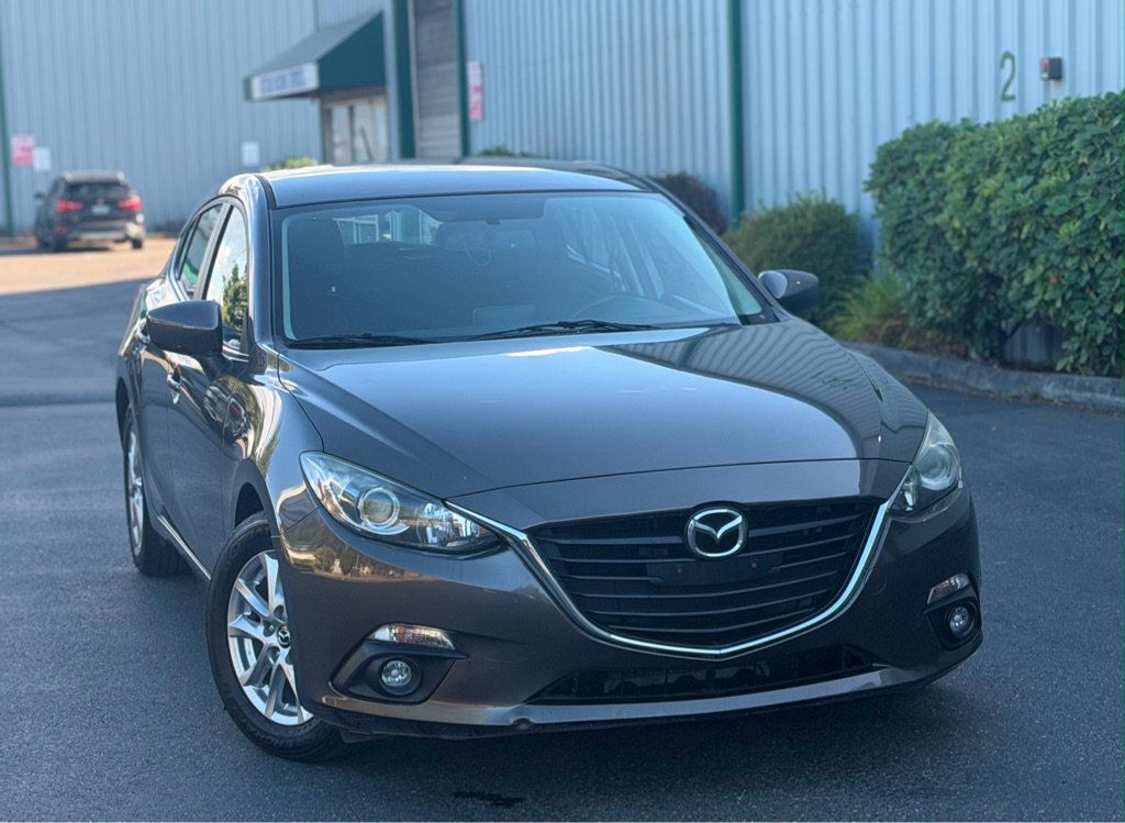 Used 2015 MAZDA MAZDA3 i Touring FWD image 4
