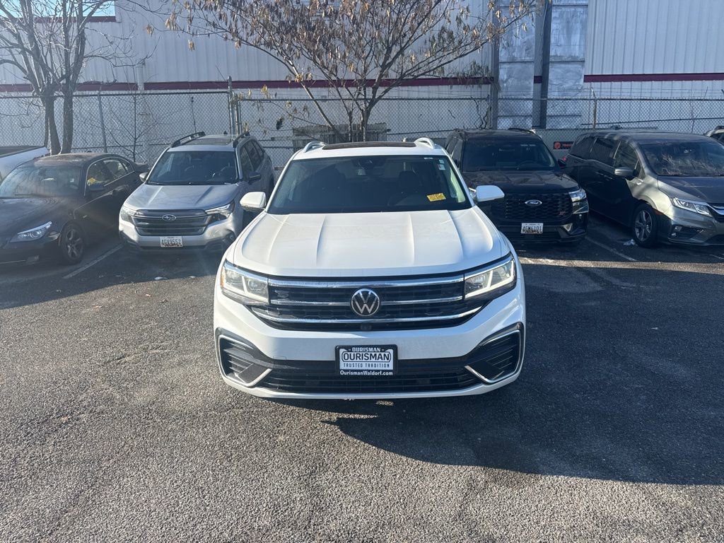 Used 2023 Volkswagen Atlas SEL Premium image 2