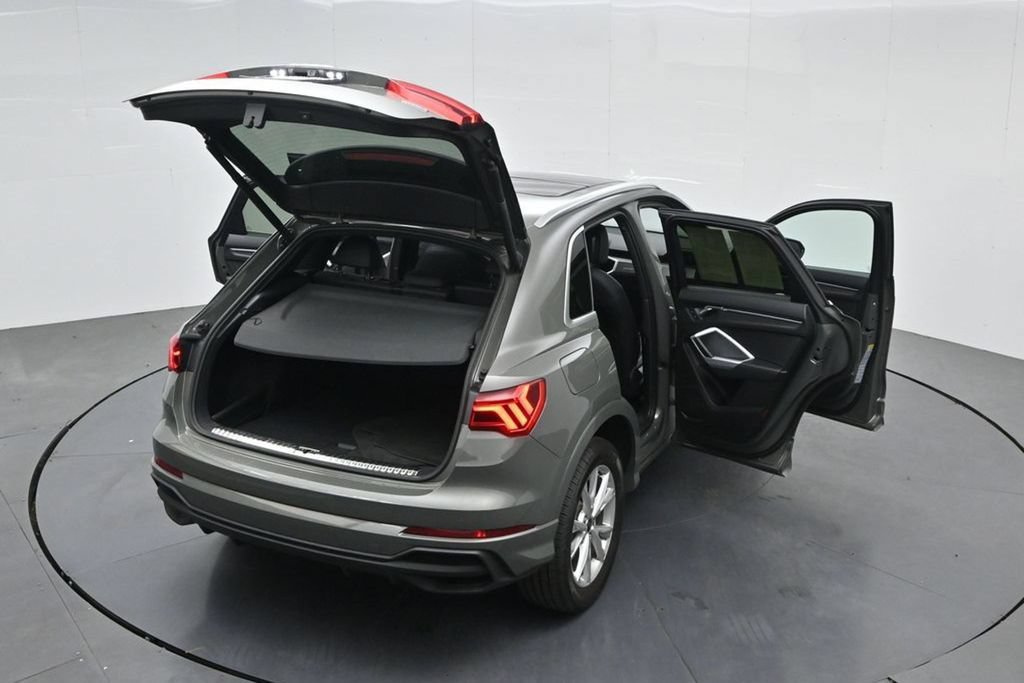 Used 2025 Audi Q3 2.0T Premium AWD/4WD image 32