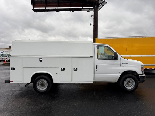 Used 2019 Ford E-350 and Econoline 350 Super Duty w/ Power Windows & Locks Group RWD image 10
