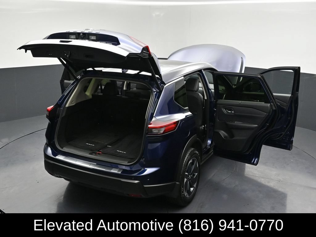 Used 2024 Nissan Rogue SV w/ SV Premium Package AWD/4WD image 33