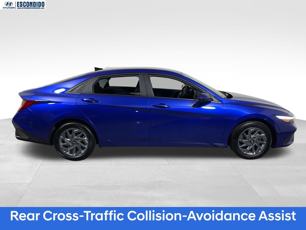 Certified 2025 Hyundai Elantra Blue FWD image 6