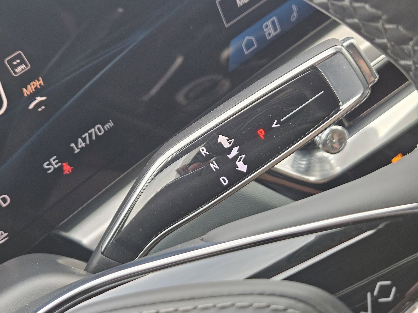 Certified 2024 Cadillac Lyriq Luxury w/ Nappa Leather Package image 28