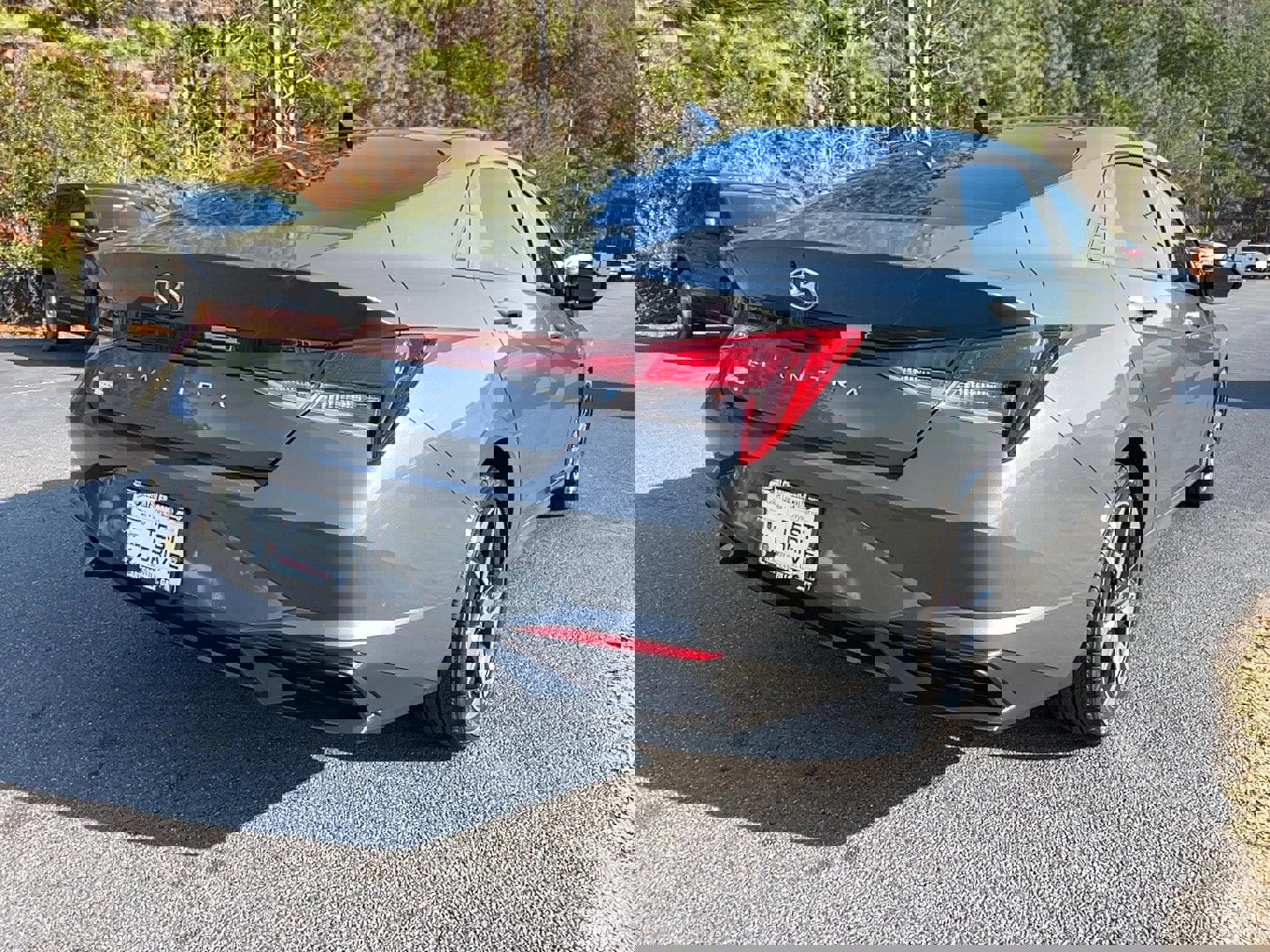 Used 2023 Hyundai Elantra SEL w/ Convenience Package image 5