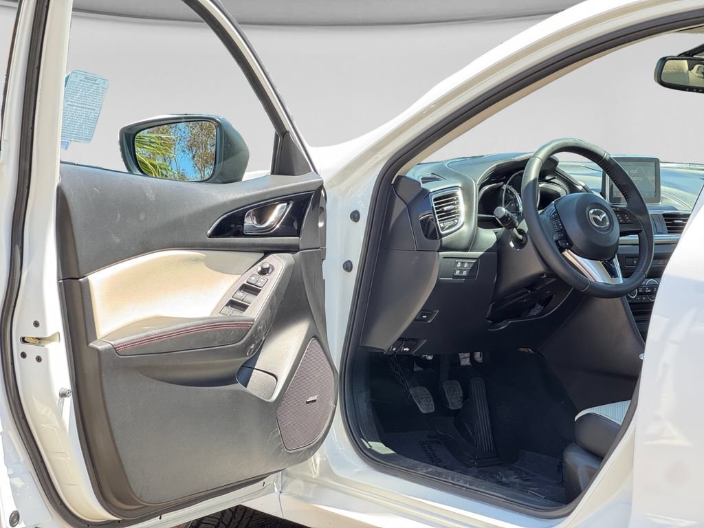 Used 2016 MAZDA MAZDA3 s Grand Touring FWD image 9