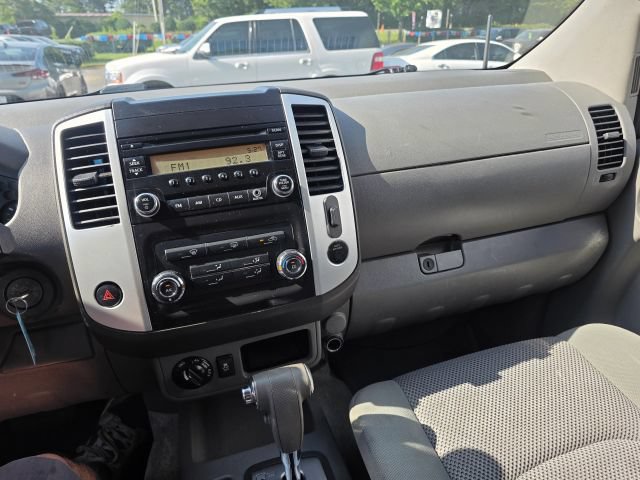 Used 2014 Nissan Frontier S AWD/4WD image 32
