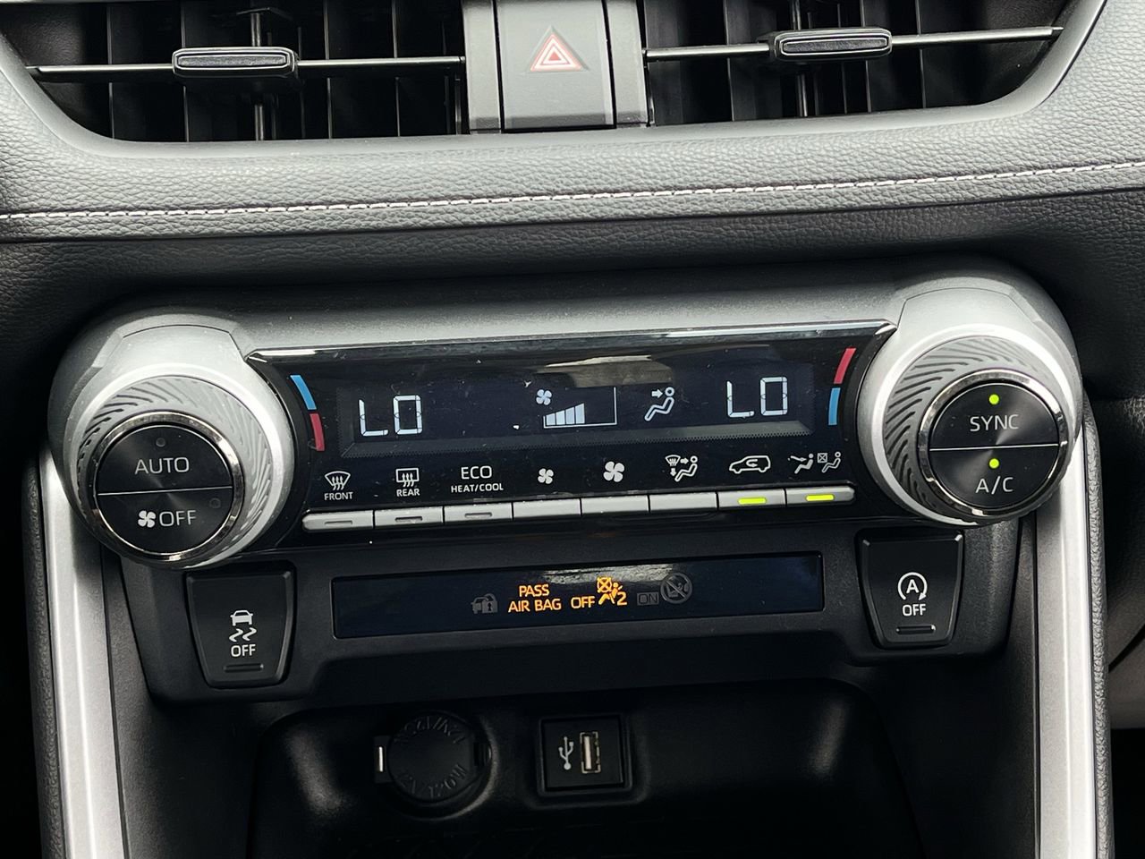 Used 2023 Toyota RAV4 XLE FWD image 18