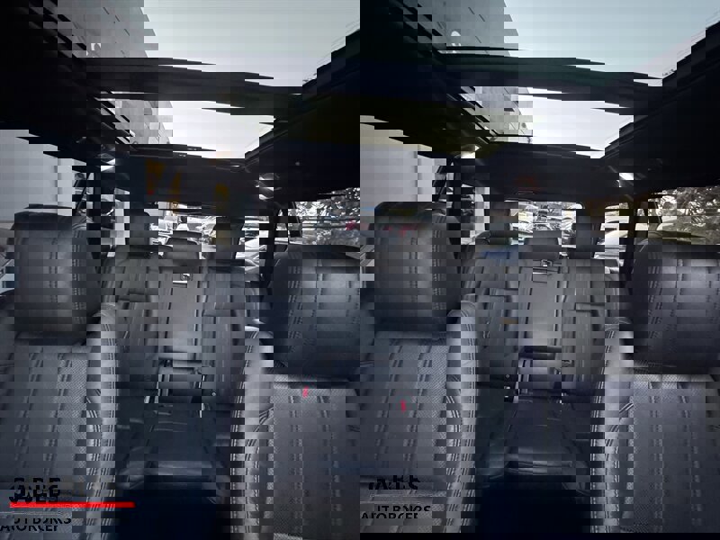 Used 2014 Land Rover Range Rover HSE image 23