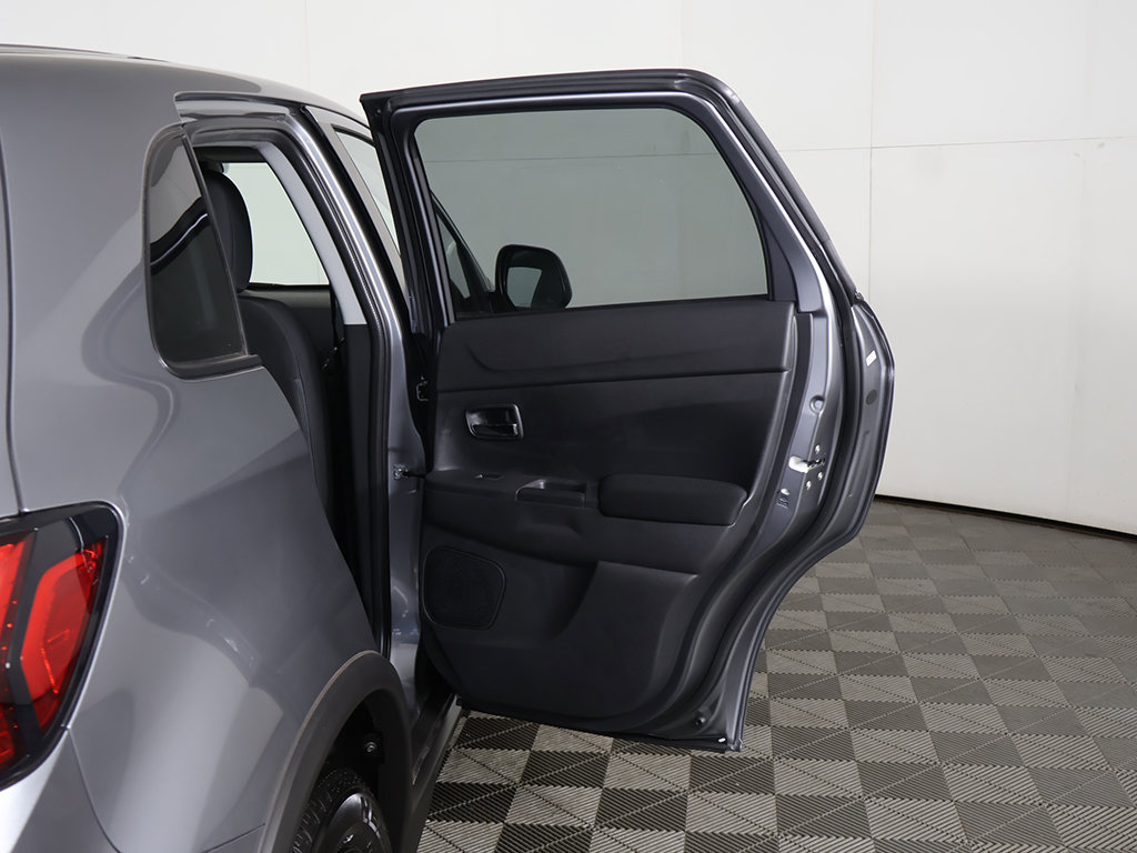 New 2027 Mitsubishi Outlander Sport LE AWD/4WD image 18