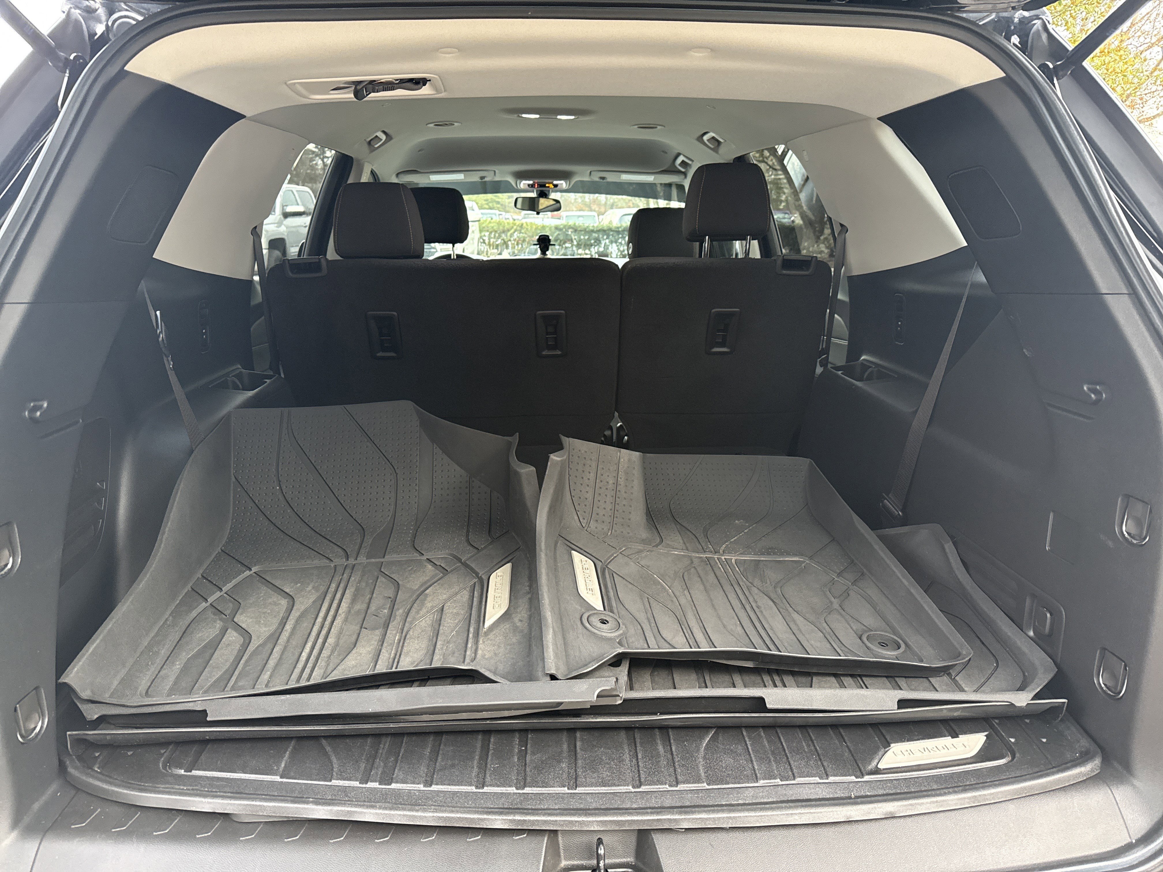 Used 2020 Chevrolet Traverse LS w/ LPO, Blackout Package image 19