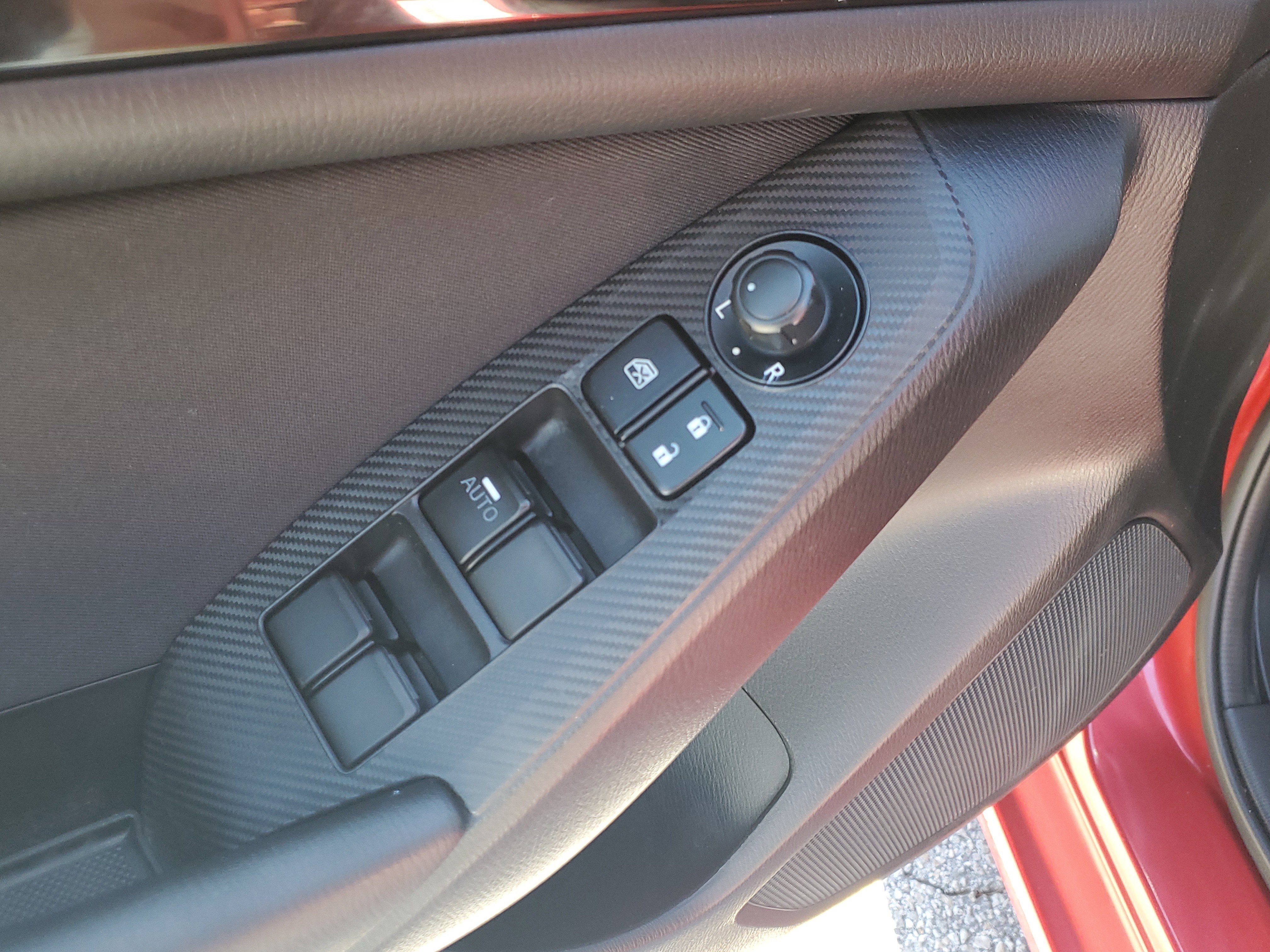 Used 2014 MAZDA MAZDA3 i Touring image 19