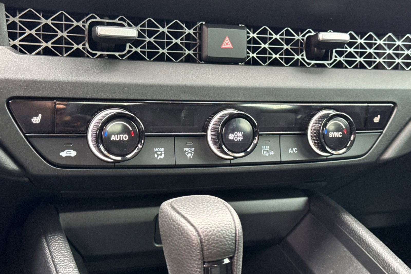 Used 2025 Honda Accord SE image 19