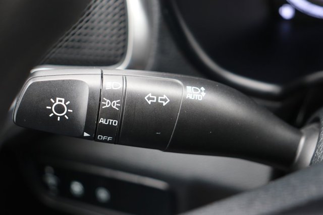 Used 2025 Kia Soul LX w/ LX Technology Package FWD image 20
