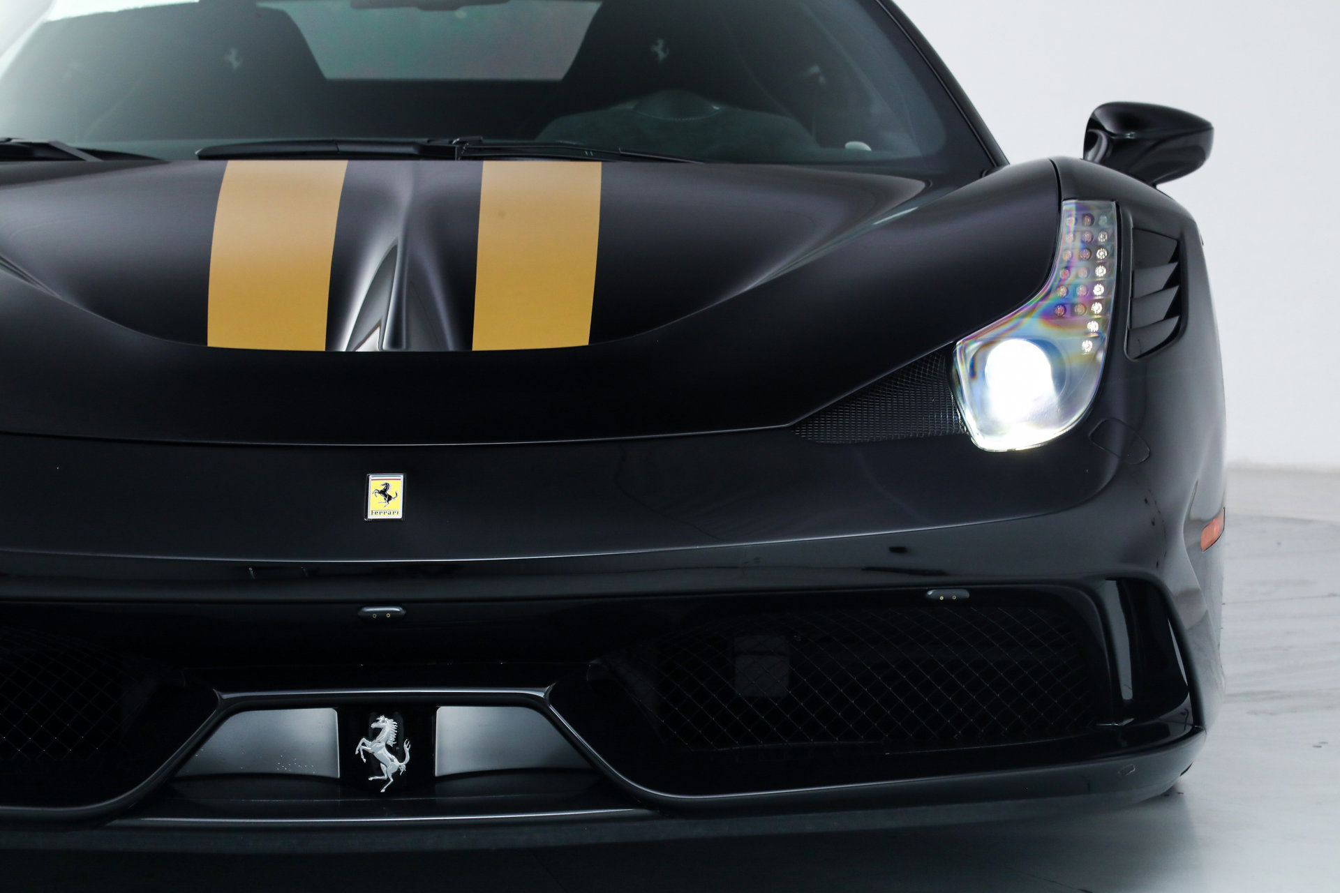 Certified 2015 Ferrari 458 Speciale Coupe RWD image 13