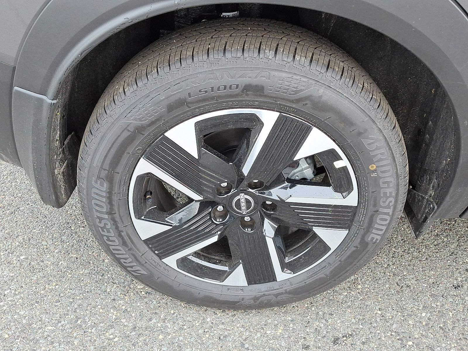 New 2026 Nissan Kicks SV w/ SV Premium Package image 5