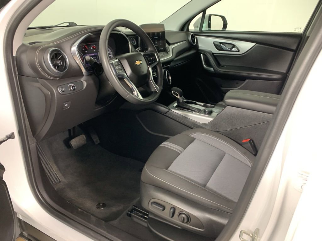 Used 2023 Chevrolet Blazer LT image 29