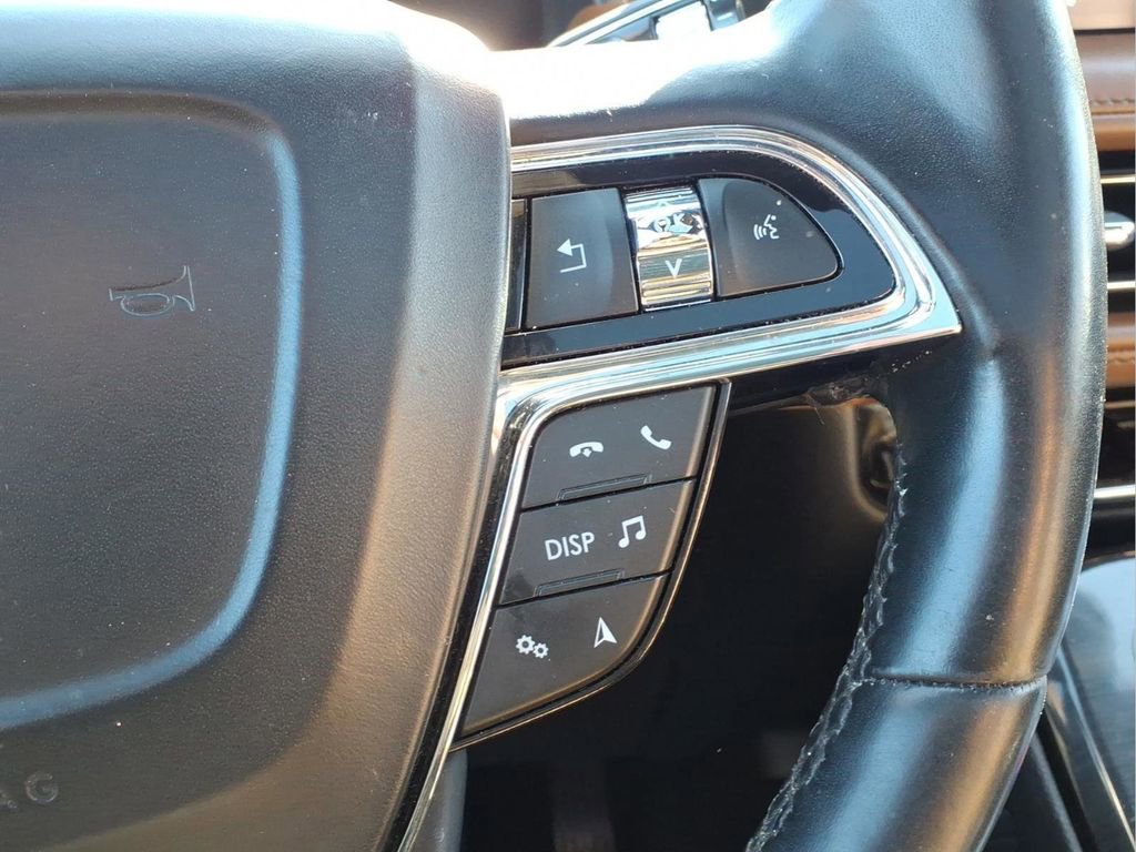 Used 2022 Lincoln Nautilus Reserve w/ Cargo Utility Package AWD/4WD image 17