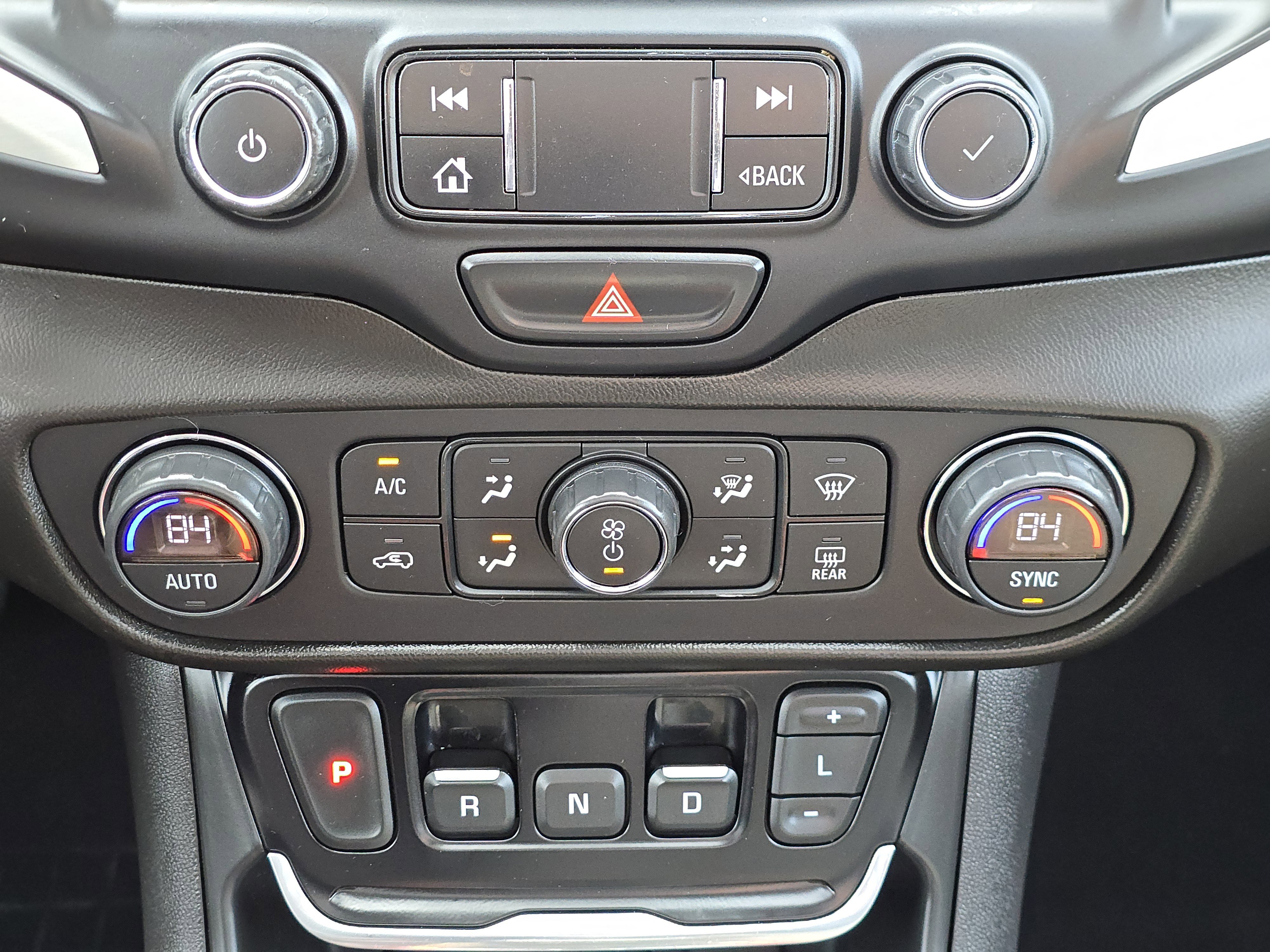 Used 2021 GMC Terrain SLE w/ Driver Convenience Package image 24