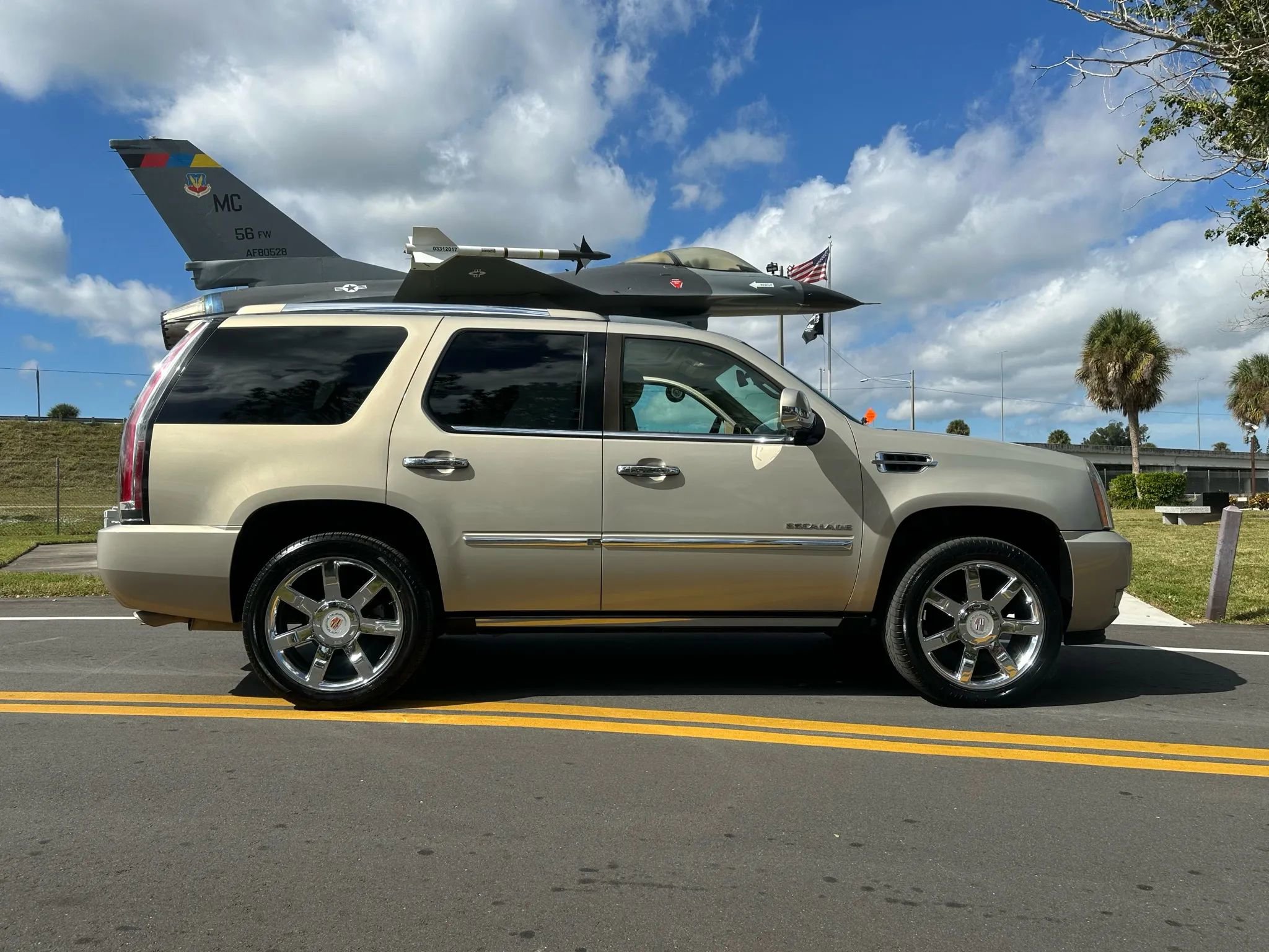 Used 2010 Cadillac Escalade Premium