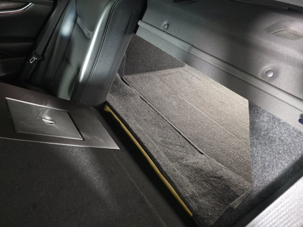 Used 2018 Cadillac XTS Luxury image 32