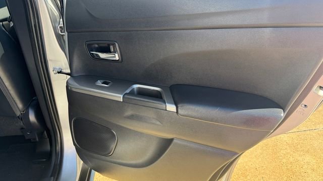 Used 2022 Mitsubishi Outlander Sport SE image 11