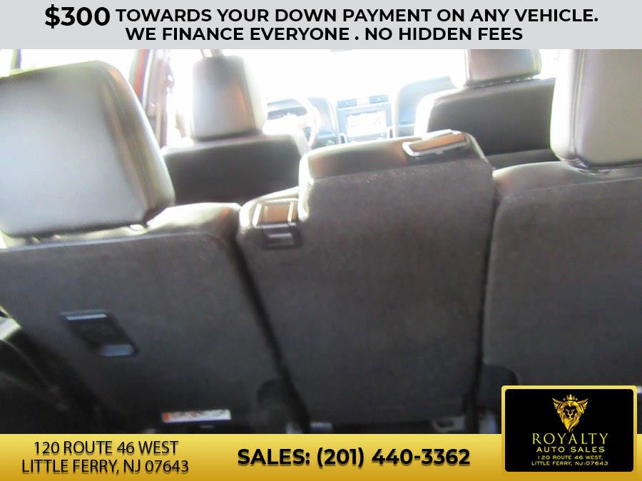 Used 2016 Lincoln Navigator Reserve image 28