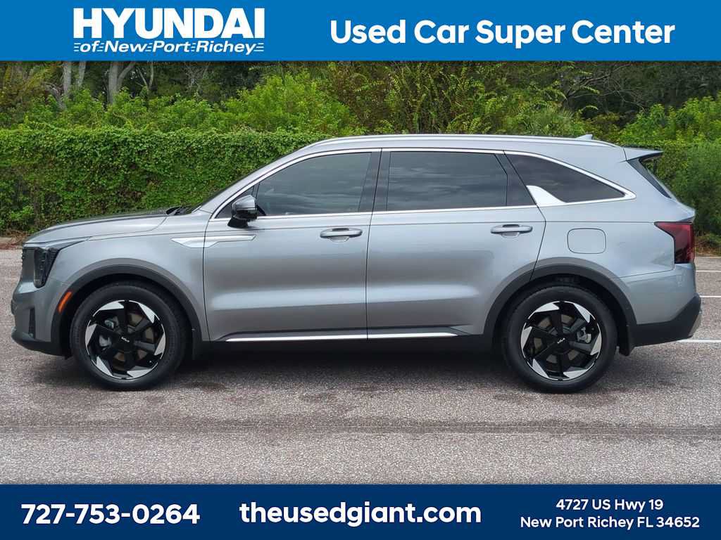 Used 2025 Kia Sorento SX Prestige AWD/4WD image 2