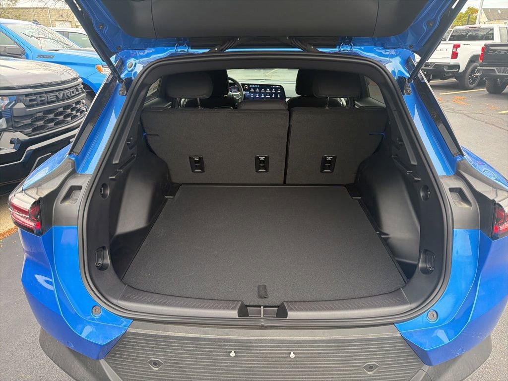 New 2026 Chevrolet Equinox EV LT image 31