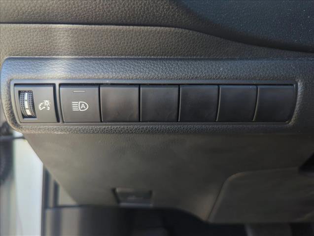 Used 2023 Toyota Corolla SE image 13